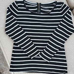 Ann Taylor, Light & Soft Long Sleeve Top/Sweater, Medium